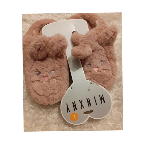 💋NWT Minx NY Fuzzy Slippers - Picture 3 of 8